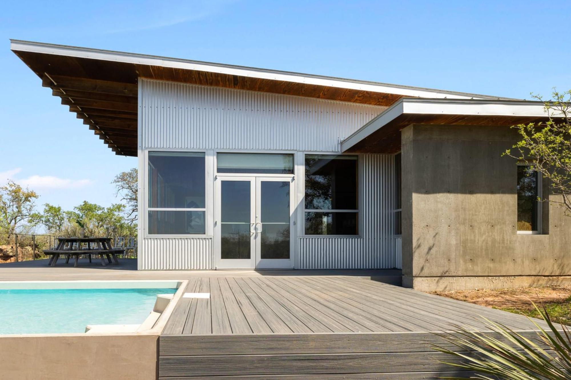 Lazo House - Riverfront With Overlooking Llano River 外观 照片